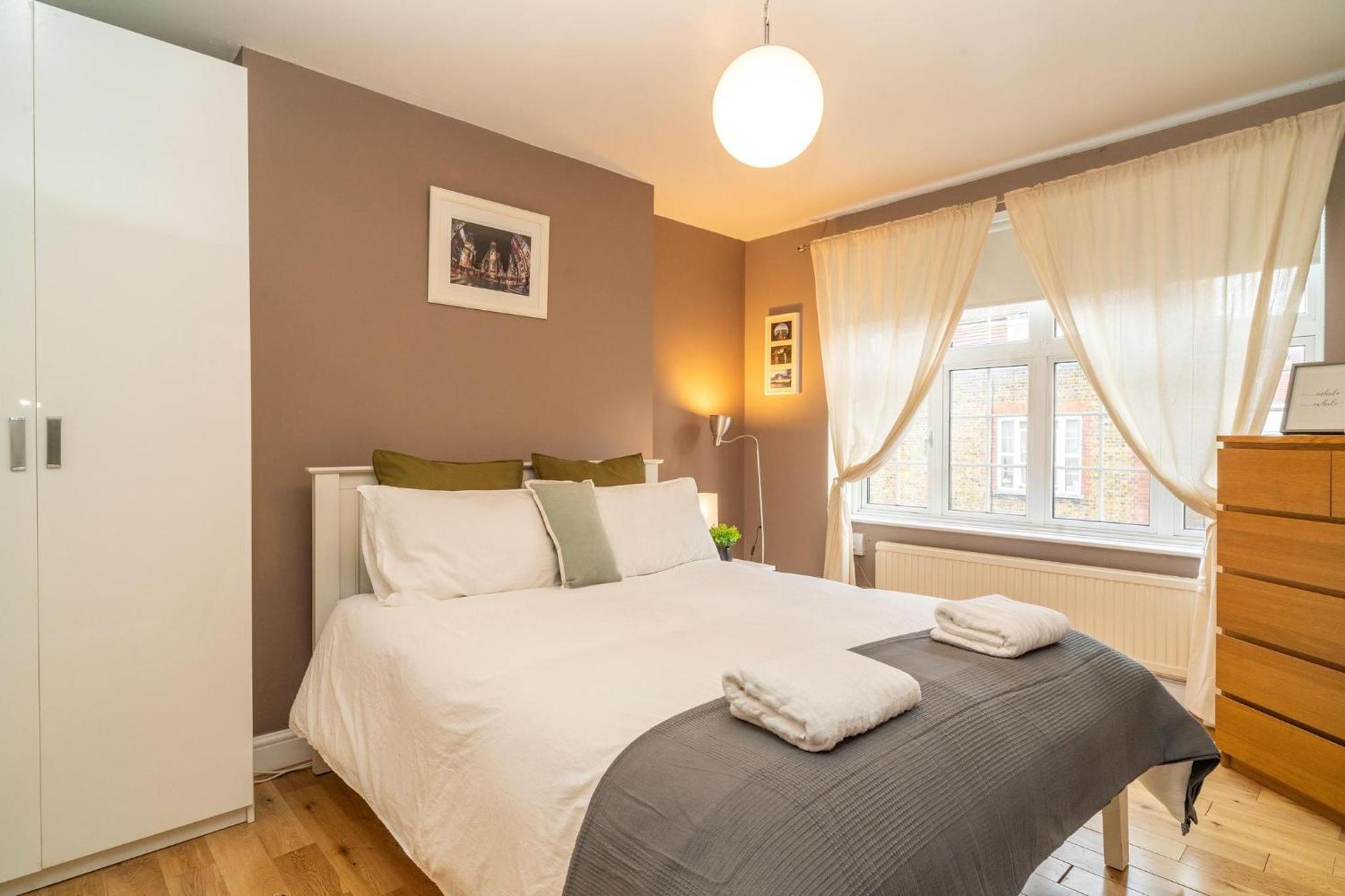 Апартаменты Location! 2 Bed/2Bath - Pro Host Лондон Экстерьер фото