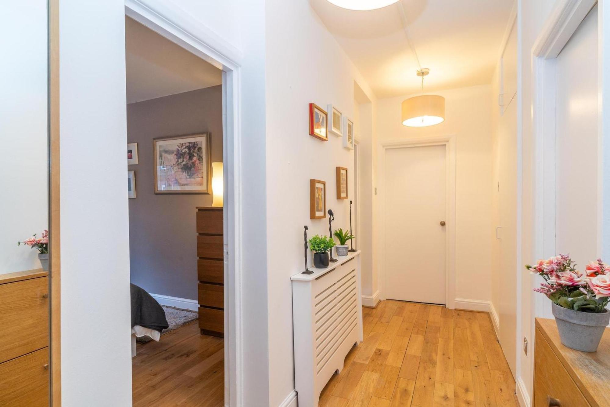 Апартаменты Location! 2 Bed/2Bath - Pro Host Лондон Экстерьер фото