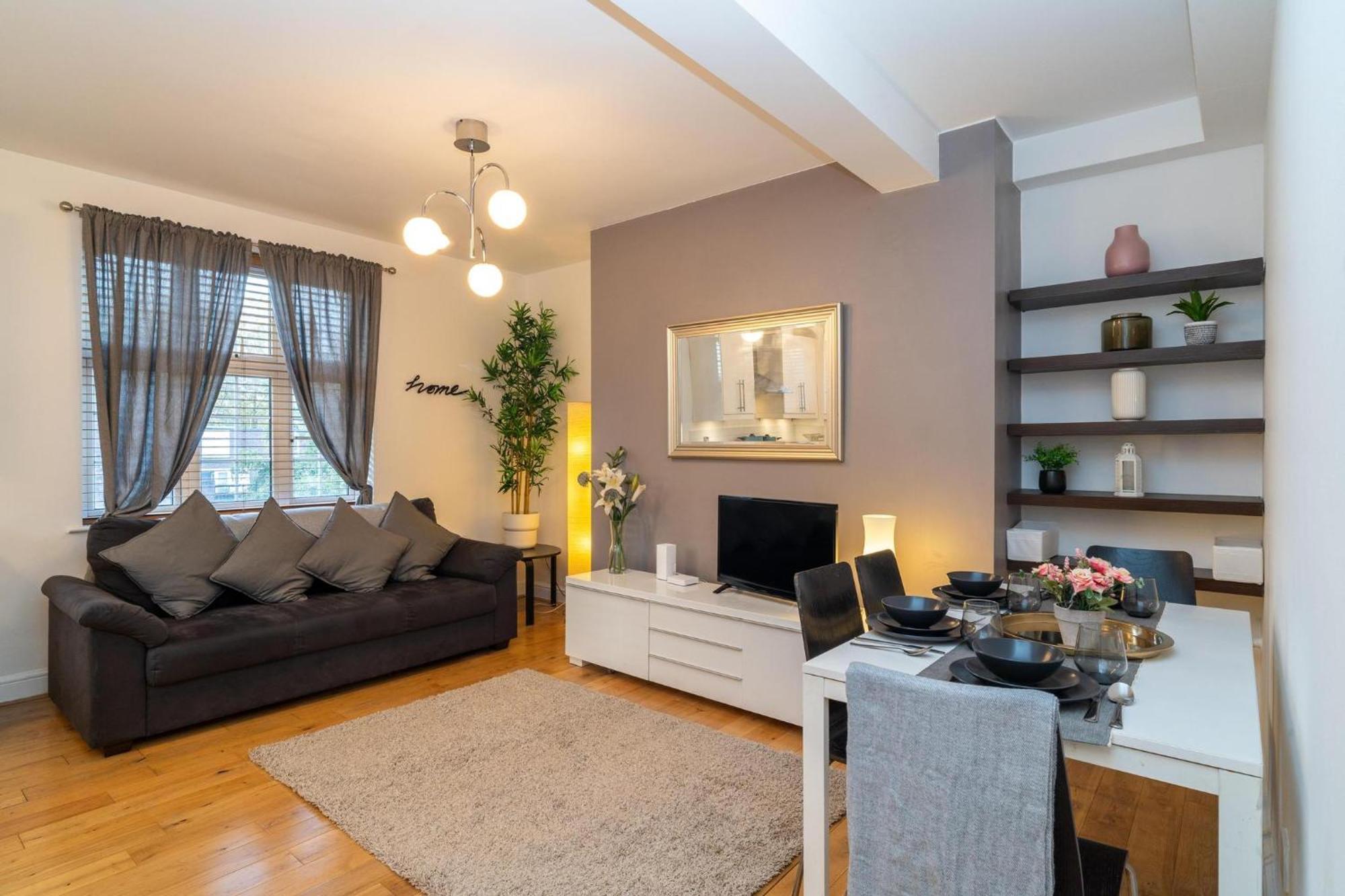 Апартаменты Location! 2 Bed/2Bath - Pro Host Лондон Экстерьер фото